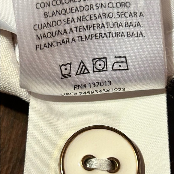 Isaac Mizrahi/ EUC women’s shorts - Picture 5 of 6